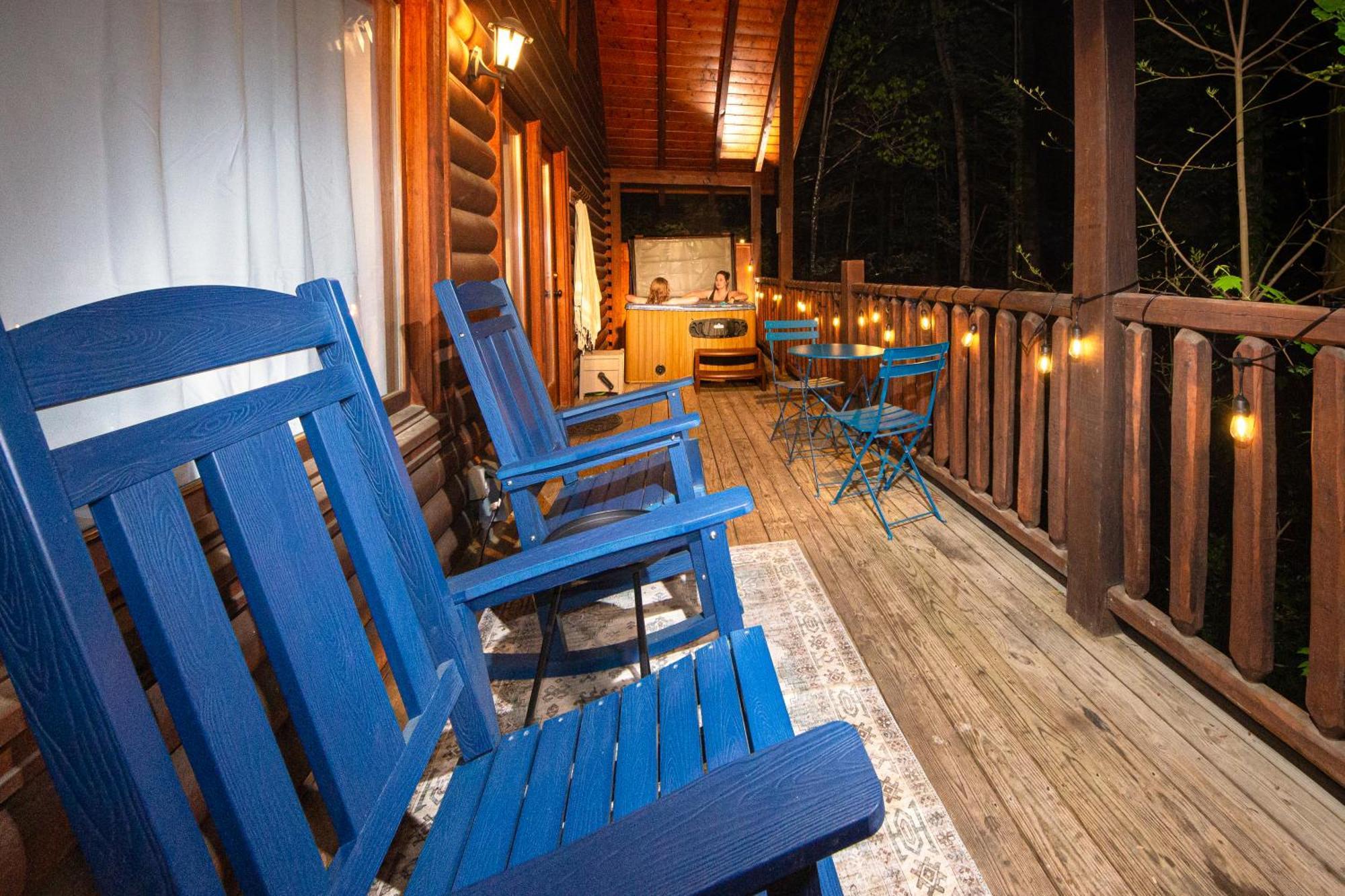 Love Me Tender Studio Cabin Sevierville Habitación foto